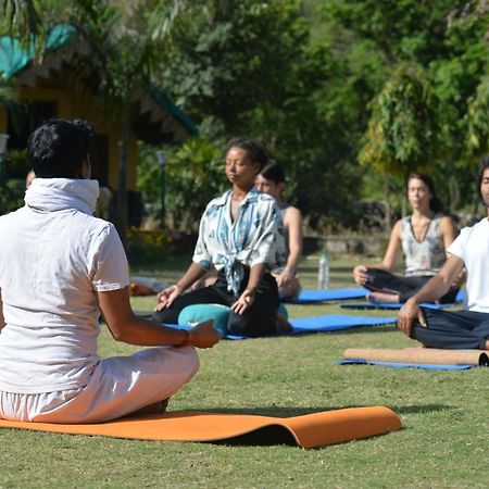 Готель Rishikesh Adiyogi Екстер'єр фото